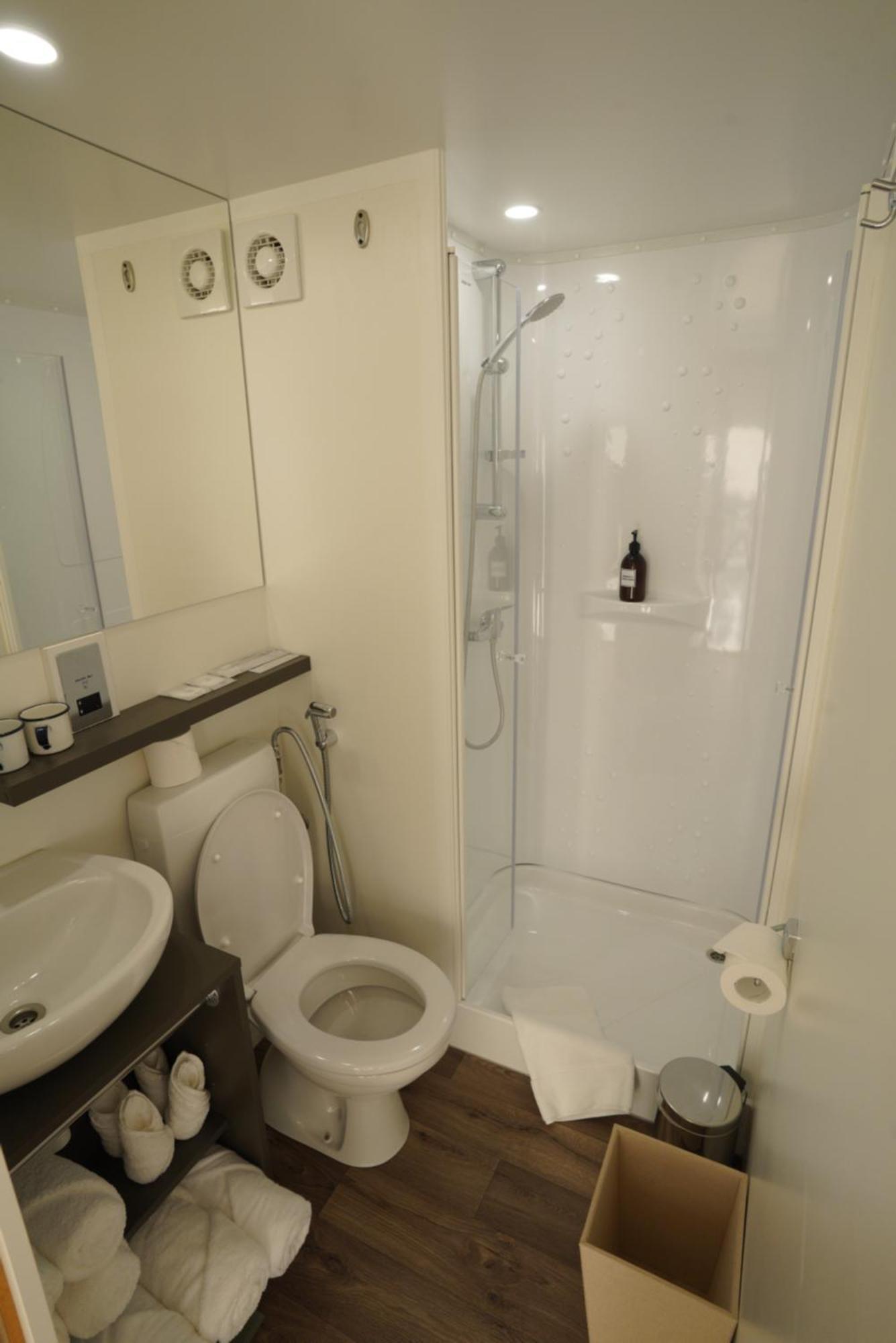 Bab Al Nojoum Hudayriyat Villas Abu Dhabi Camera foto